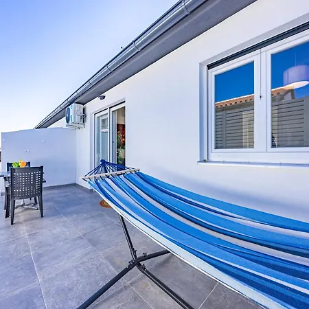 Apartamento Attractive In With Terrace *