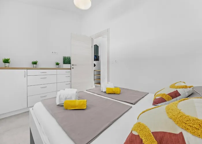 Appartement Attractive In With Terrace