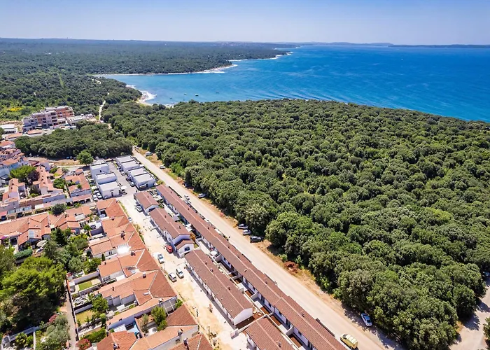 아파트 Attractive In With Terrace